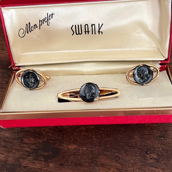 Swank Vintage Tie Clip And Matching Cufflinks - Picture 1 of 5